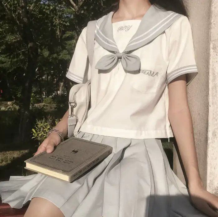 重生后我让三个哥哥跪地求饶